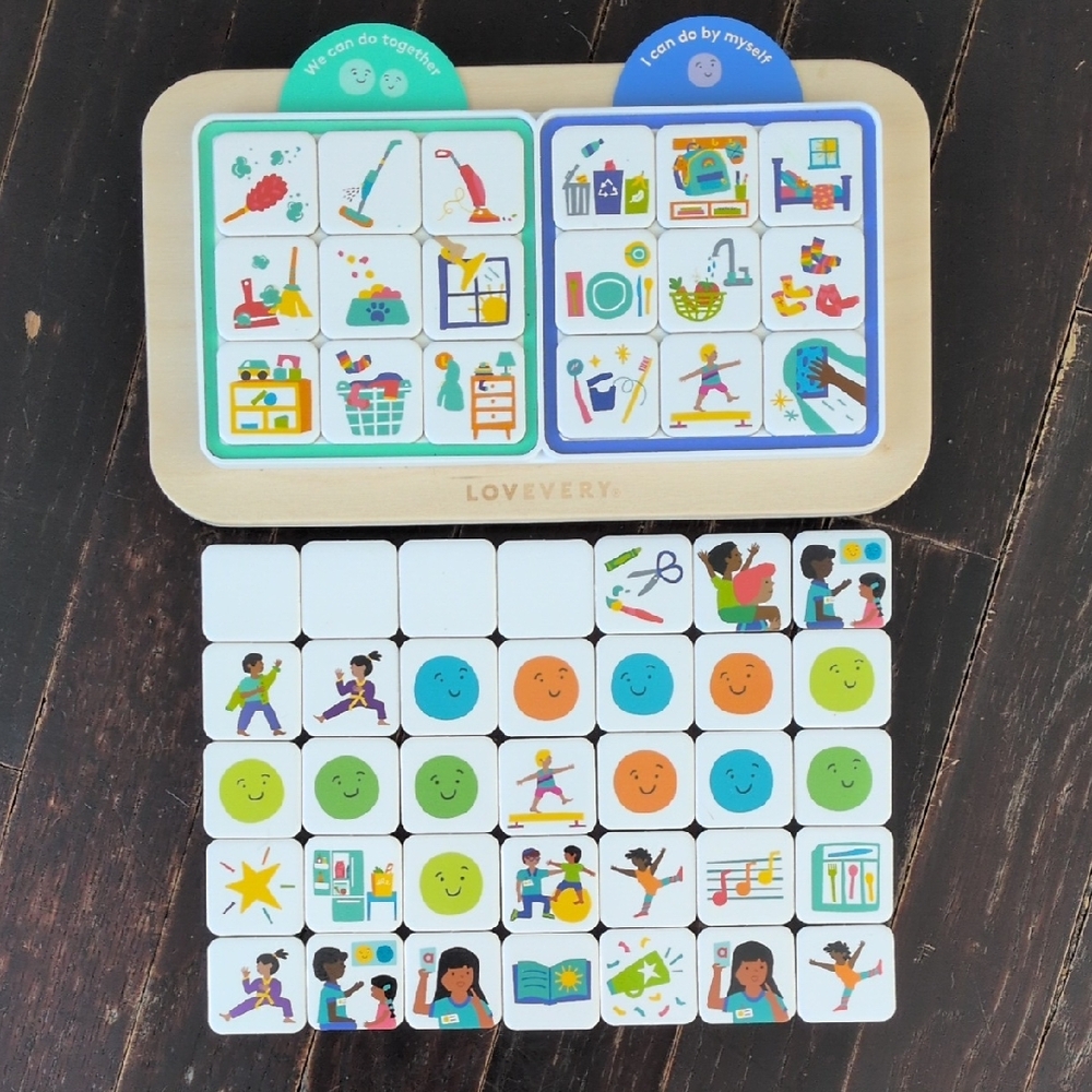 LOVEVERY Things I Can Do Kids Activity Board - Multicolor
